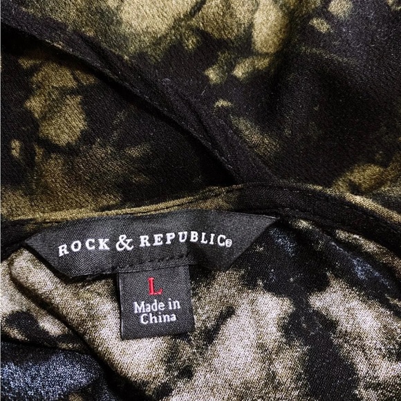 Rock & Republic Blk & Moss Green Tye Dyed Top Size Large - Picture 6 of 6